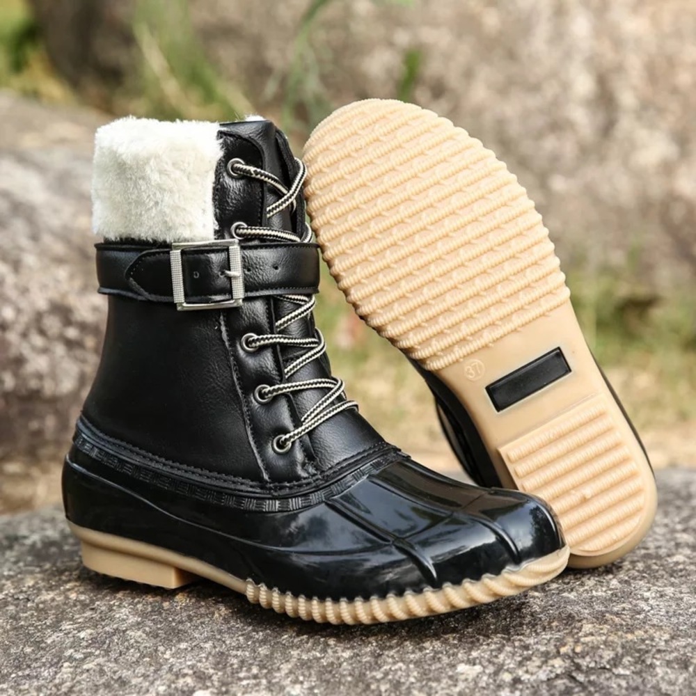 LAST 1! Black Rainboot warm  Cream Sherpa buckles rubber sole lace up - Picture 6 of 7
